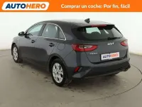 Usado Kia Ceed 120 CV (88 kW) 2023 Gris Utilitario