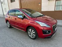 Usado Peugeot 3008 Allure 120 CV (88 kW) 2015 Granate Familiar