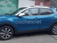 Usado Kia Stonic 84 CV (61 kW) 2021 Azul SUV