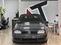 Usado VW Golf Cabriolet Highline 90 CV (66 kW) 2001 Gris / plata Descapotable