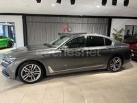 Usado BMW 730 Comfort Edition 265 CV (194 kW) 2018 Gris / plata Berlina