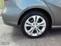 Usado Mercedes B220 136 CV (100 kW) 2015 Gris Utilitario