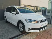 Usado VW Touran Advance 150 CV (110 kW) 2022 Blanco Monovolumen