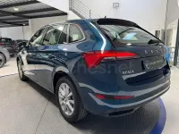 Usado Skoda Scala Ambition 95 CV (69 kW) 2021 Azul Utilitario