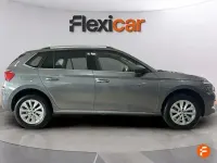 Usado Skoda Kamiq Ambition 95 CV (69 kW) 2024 Gris SUV