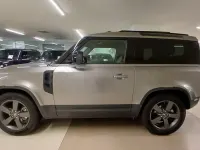 Usado Land Rover Defender S 249 CV (183 kW) 2024 Gris / plata SUV