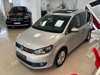 Usado VW Touran Advance 105 CV (77 kW) 2012 Gris Monovolumen