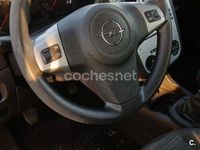 Usado Opel Corsa Selective 85 CV (62 kW) 2014 Gris / plata Utilitario