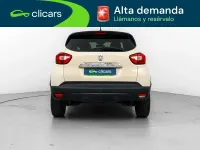 Usado Renault Captur Intens 90 CV (66 kW) 2017 Beige SUV
