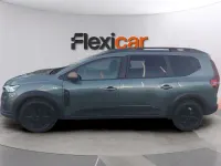 Usado Dacia Jogger Extreme 101 CV (74 kW) 2024 Verde Monovolumen