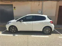 Usado Peugeot 208 Style 75 CV (55 kW) 2016 Blanco Utilitario