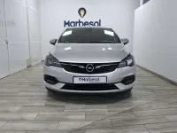 Usado Opel Astra Selective 105 CV (77 kW) 2020 Burdeos Utilitario