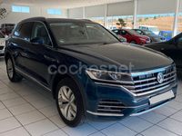Käytetty VW Touareg R-line 286 HP (210 kW) 2018 Sininen Katumaasturi