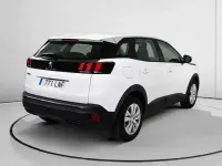 Usado Peugeot 3008 Active 130 CV (95 kW) 2021 Blanco SUV