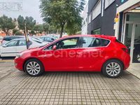 Usado Opel Astra Sportive 130 CV (95 kW) 2013 Azul Berlina