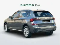 Usado Skoda Kamiq Selection 116 CV (85 kW) 2025 Gris / plateado SUV