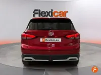 Usado MG ZS Luxury 197 CV (144 kW) 2025 Rojo SUV