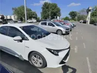 Usado Toyota Corolla Active 122 CV (89 kW) 2021 Blanco Berlina