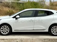 Usado Renault Clio V Zen 100 CV (73 kW) 2022 Blanco Berlina