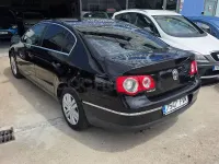 Usado VW Passat Highline 140 CV (102 kW) 2007 Negro Berlina