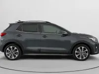 Usado Kia Stonic 120 CV (88 kW) 2019 Gris SUV