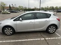 Usado Opel Astra Business 110 CV (80 kW) 2015 Gris / plata Berlina