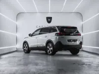 Usado Peugeot 5008 Allure 165 CV (121 kW) 2018 Blanco SUV