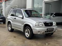 Usado Suzuki Grand Vitara 95 CV (69 kW) 2005 Plateado SUV