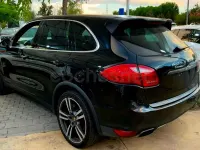 Usado Porsche Cayenne 380 CV (279 kW) 2012 Negro SUV