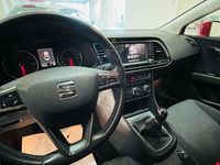 Usado Seat Leon Style 110 CV (80 kW) 2016 Rojo Utilitario