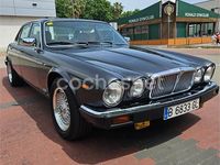 Usado Jaguar XJ6 Sovereign 204 CV (150 kW) 1983 Gris / plata Berlina