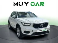 Usado Volvo XC40 Momentum 163 CV (119 kW) 2020 Blanco SUV