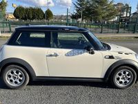 Usado Mini Cooper D 110 CV (80 kW) 2011 Beige Utilitario