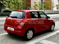 Usado Suzuki Swift GL 92 CV (67 kW) 2009 Rojo Utilitario