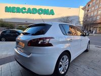 Usado Peugeot 308 Active 110 CV (80 kW) 2018 Blanco Berlina