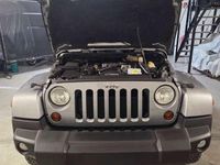 Usado Jeep Wrangler Sahara 200 CV (147 kW) 2013 Plateado SUV
