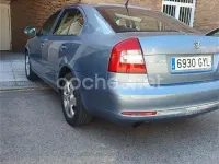 Usado Skoda Octavia 105 CV (77 kW) 2010 Azul Berlina