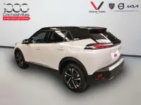 Usado Peugeot 2008 Allure 131 CV (96 kW) 2023 Blanco SUV