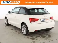 Usado Audi A1 Attraction 90 CV (66 kW) 2014 Blanco Utilitario