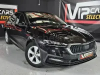 Usado Skoda Octavia Ambition 150 CV (110 kW) 2021 Negro Berlina