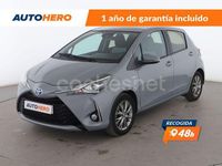 Usado Toyota Yaris Hybrid Active 100 CV (73 kW) 2018 Gris Berlina