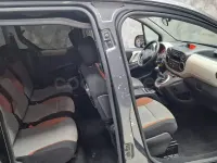 Usado Peugeot Partner Tepee Outdoor 92 CV (67 kW) 2014 Gris / plata Monovolumen