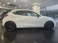 Usado Mazda 2 Homura-Line 90 CV (66 kW) 2022 Blanco Berlina