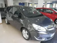 Usado Opel Meriva Selective 120 CV (88 kW) 2016 Gris / plata Monovolumen