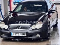 Usado Mercedes C220 143 CV (105 kW) 2002 Negro Berlina