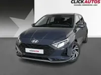 Usado Hyundai i20 80 CV (58 kW) 2025 Gris Utilitario