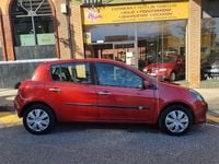 Usado Renault Clio II 70 CV (51 kW) 2007 Granate Berlina
