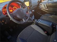 Usado Peugeot Partner Tepee Active 100 CV (73 kW) 2016 Gris / plata Monovolumen