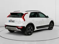 Usado Kia Niro 141 CV (103 kW) 2022 Blanco SUV