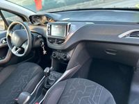 usado Peugeot 2008 1.6 e-HDI Active